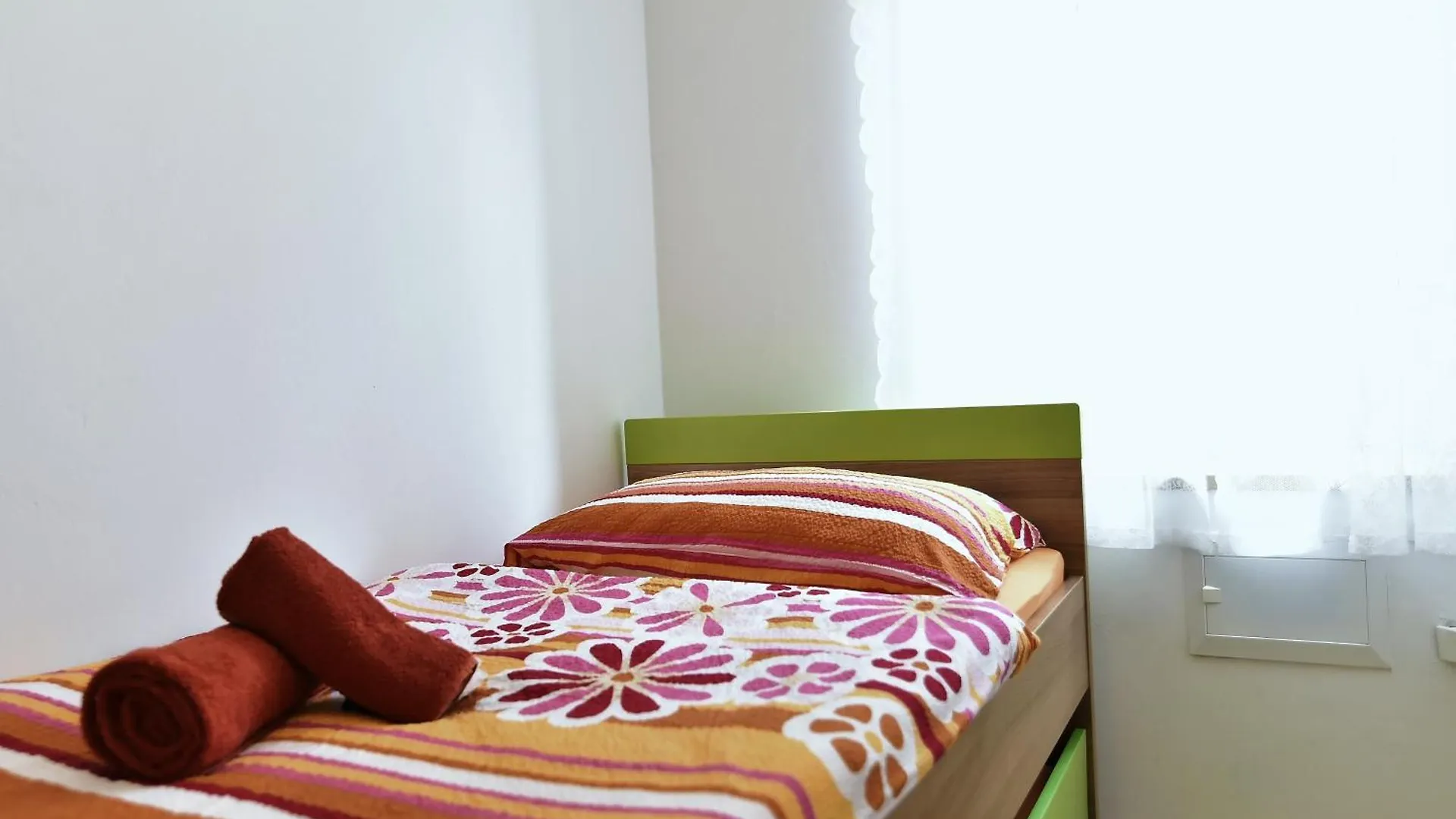 Apartment Neven Baška